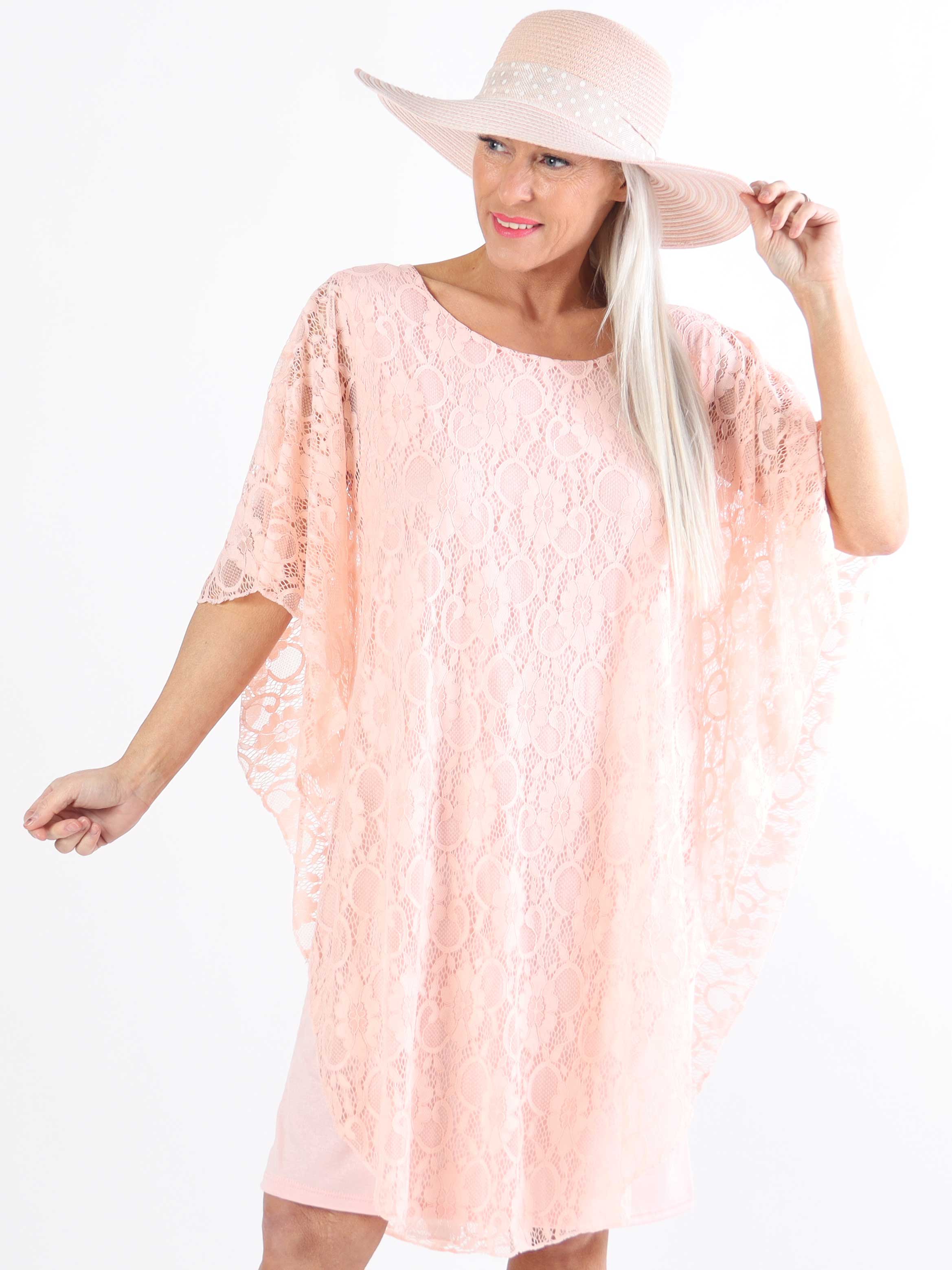 Kenya Lace - Söt tunikaklänning i spets i plusstorlek